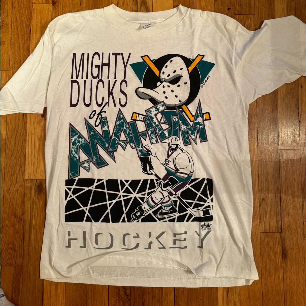 NHL Mighty ducks, majestic vintage t shirt Large